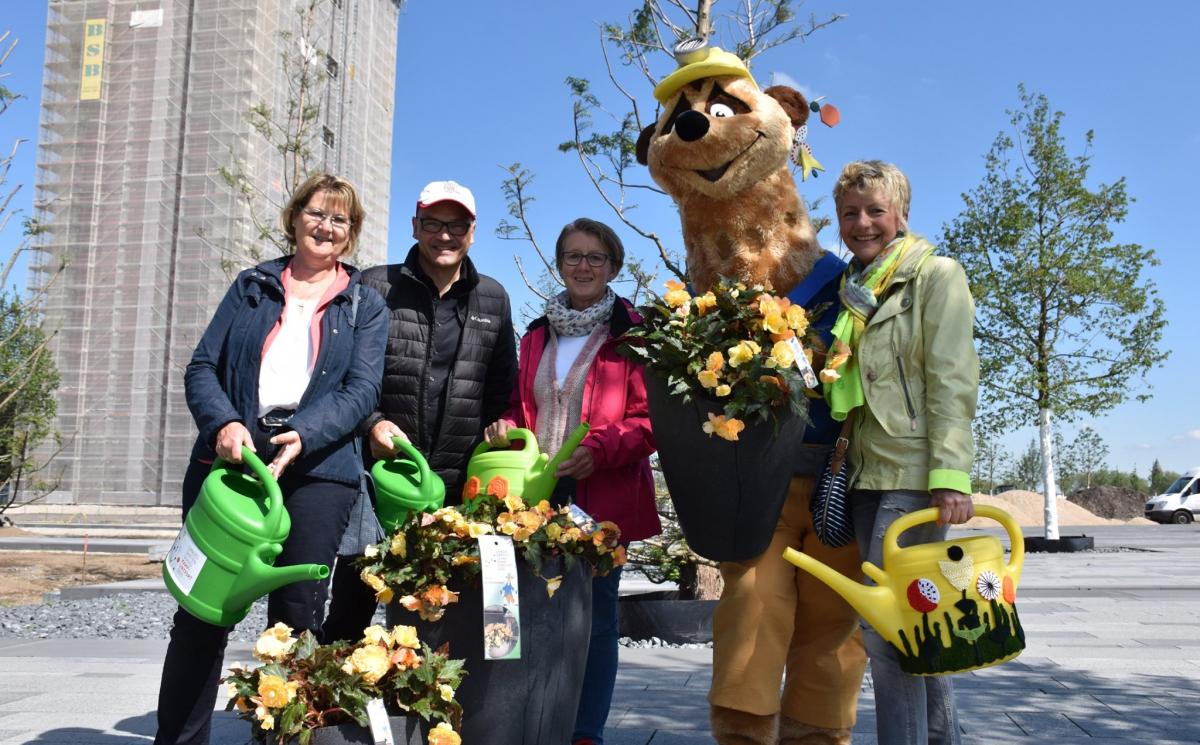 61355030 2267035296846519 2584028247134044160 o